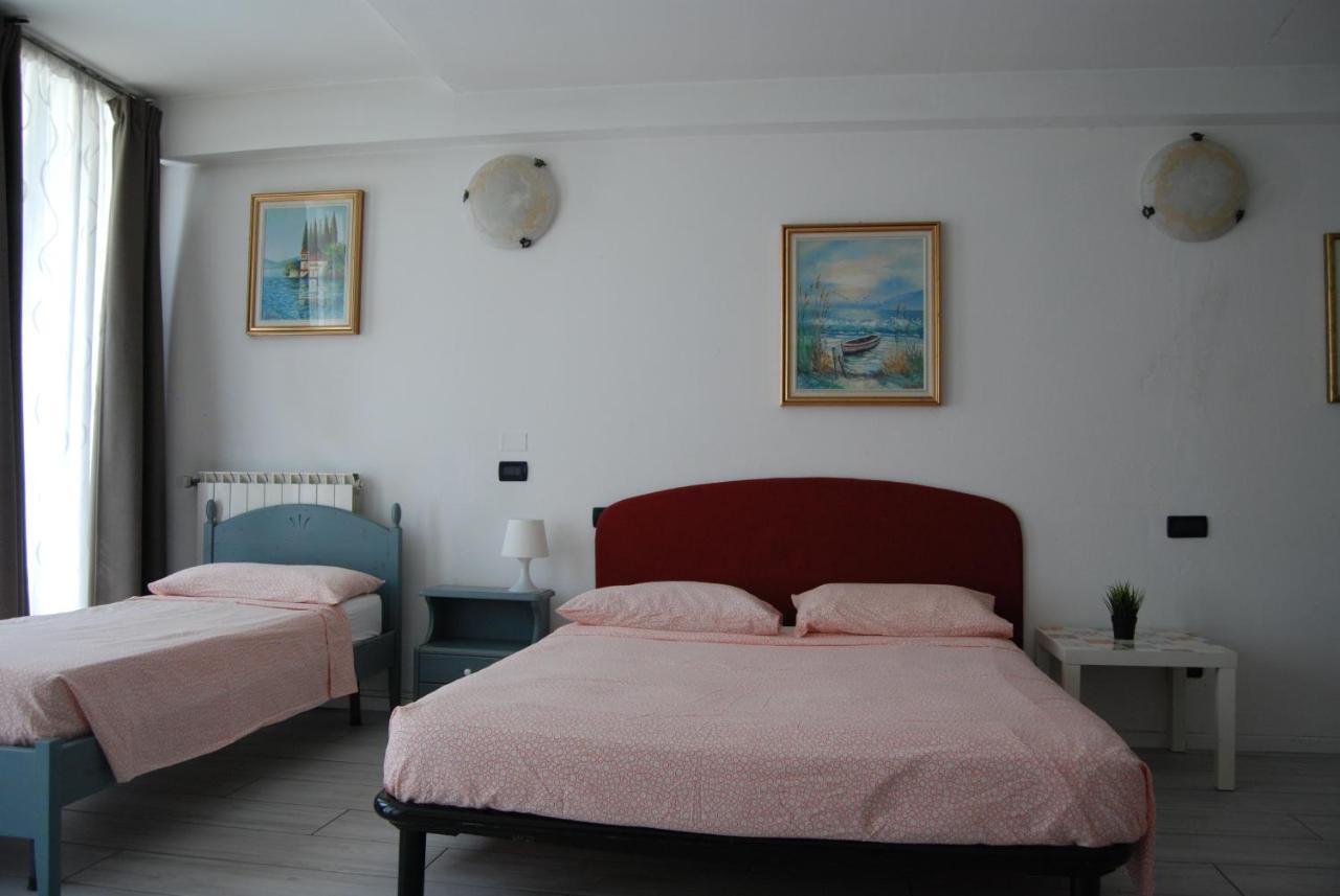 Case vacanza le vele Desenzano del Garda Exterior foto