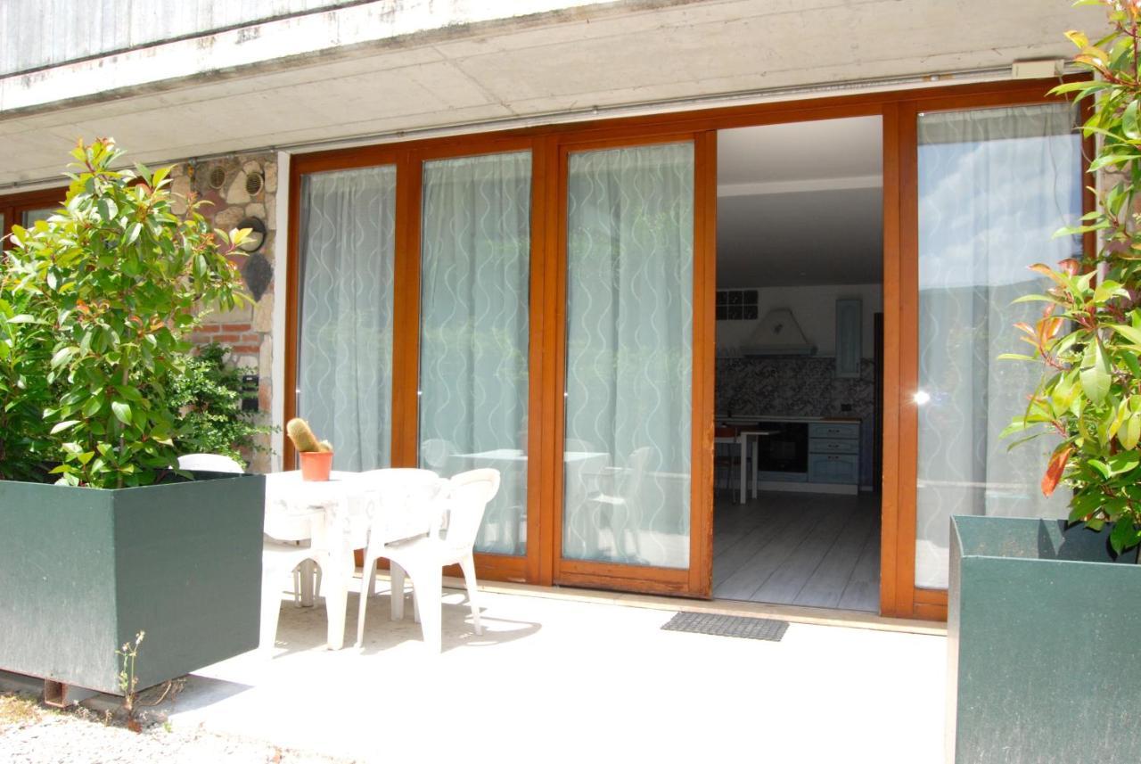 Case vacanza le vele Desenzano del Garda Exterior foto