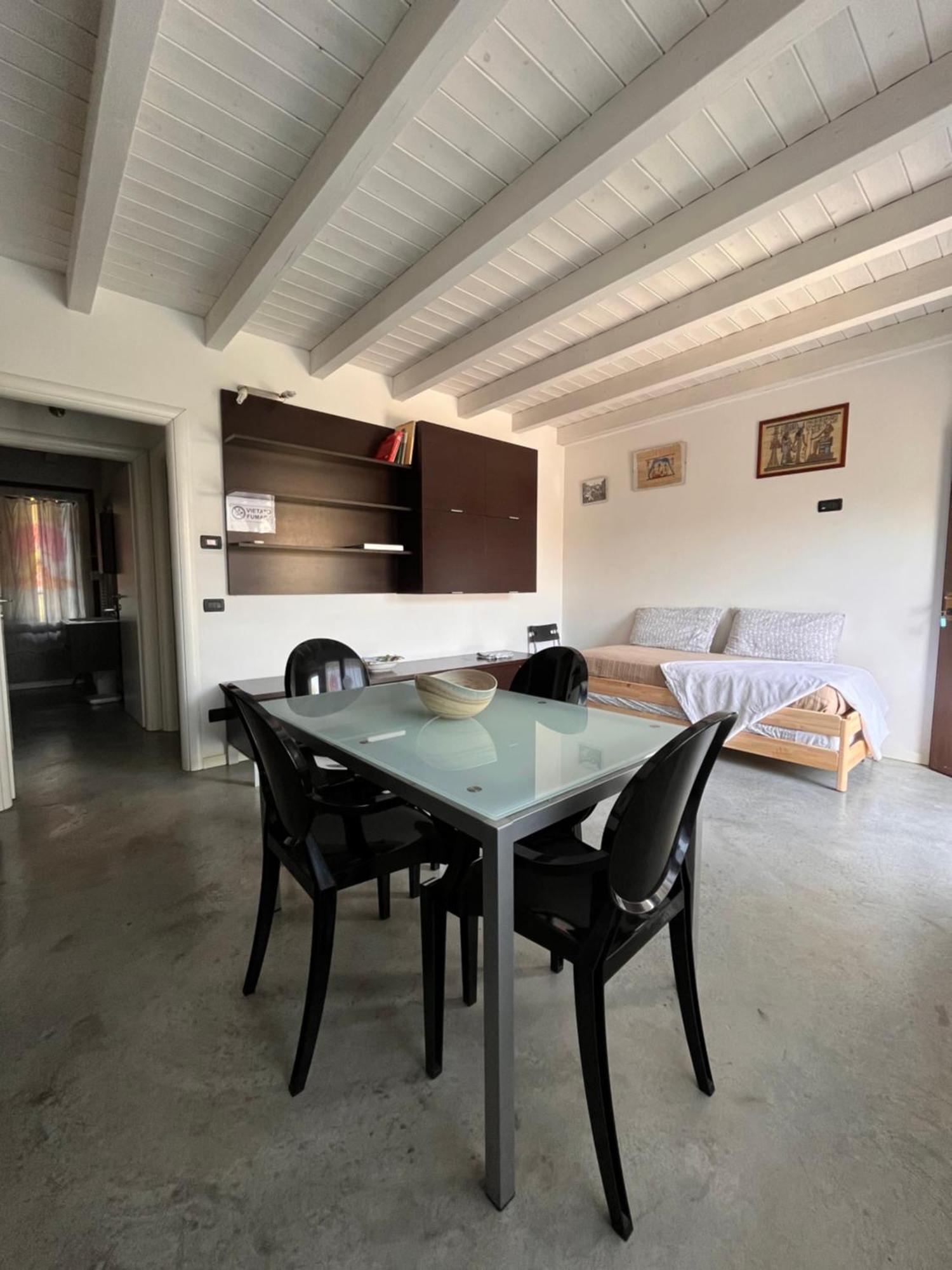 Case vacanza le vele Desenzano del Garda Exterior foto