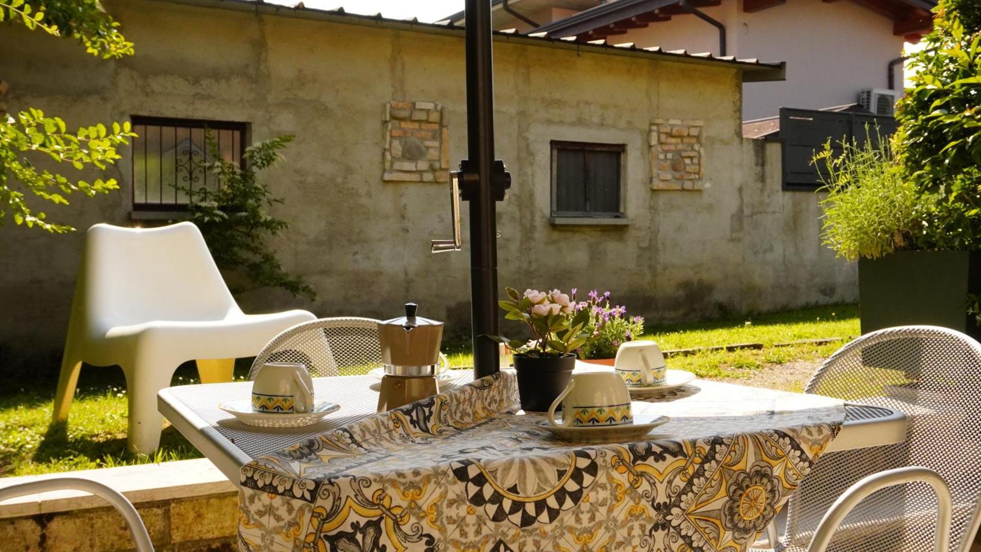 Case vacanza le vele Desenzano del Garda Exterior foto